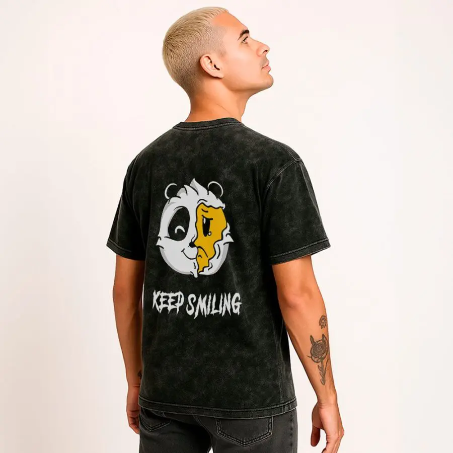 Remera Acid Wash Keep Smiling