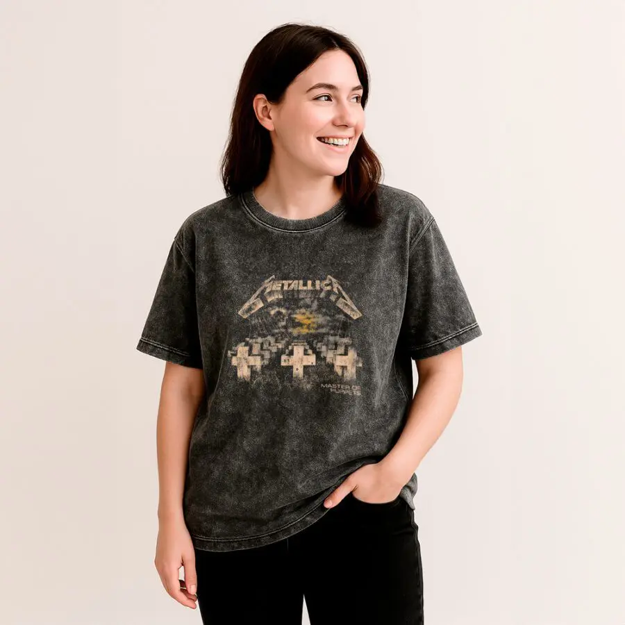 Remera Acid Wash de Metallica - Master Of Puppets