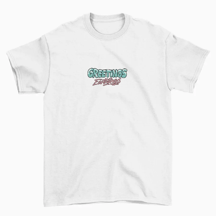 Remera de Greetings Earthings